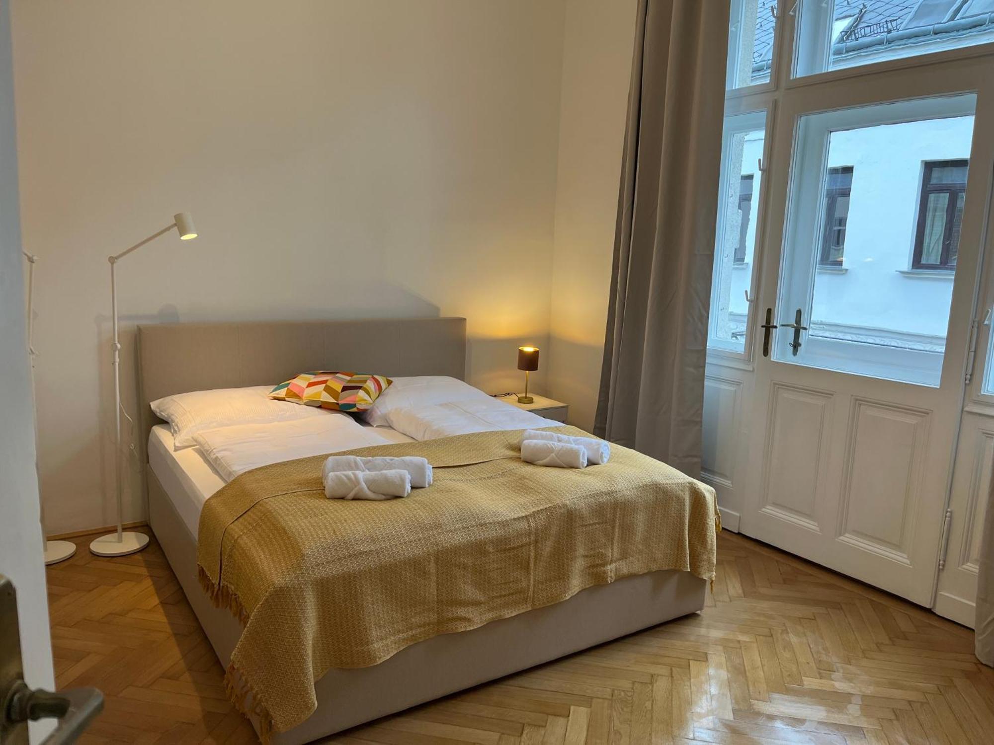 Grosszuegiger Wiener Altbau Gleich Neben Schoenbrunn Εξωτερικό φωτογραφία